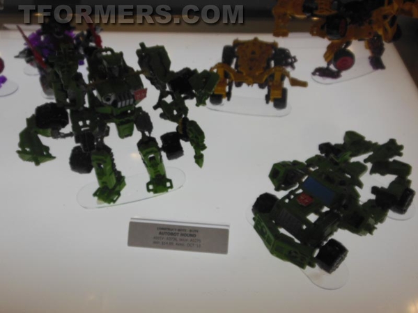 Transformers=botcon 2013 Generatations Prime Paltinum  (295 of 424)